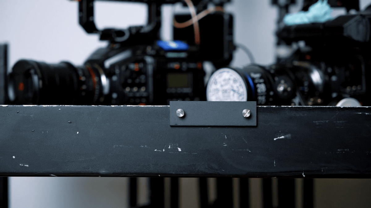 Front Box 4&quot; Adapter Bracket for Shelf: Cast Aluminum